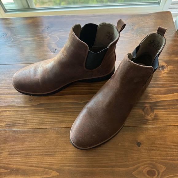 Dr. Scholl's Shoes - Dr. Scholl's Brown Slip-On Chelsea Booties